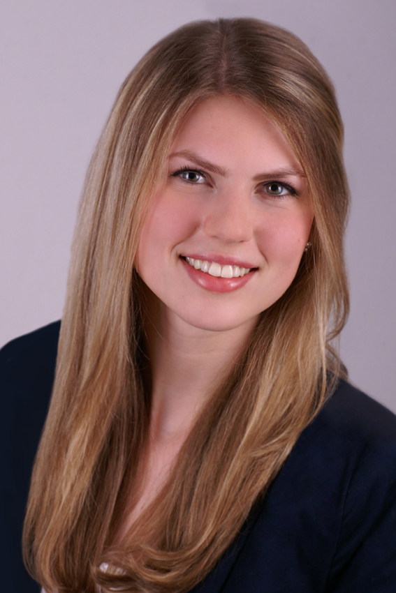 Bewerbungsbilder und Passfotos von KB-Fotografie / Fotostudio Witten fotografiert von Kristina Bruns Fotografin in Witten Herbede